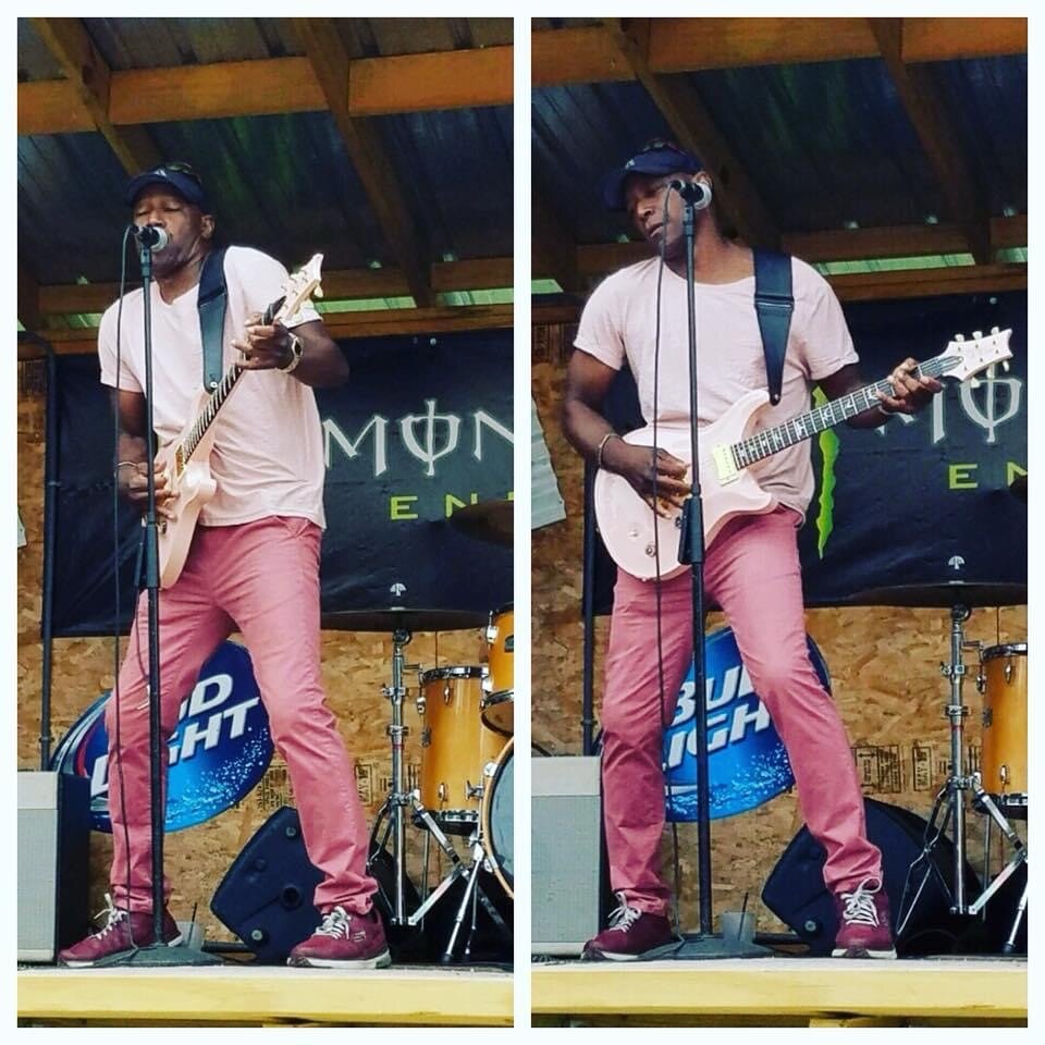 Robert Davis performing with R-Gang